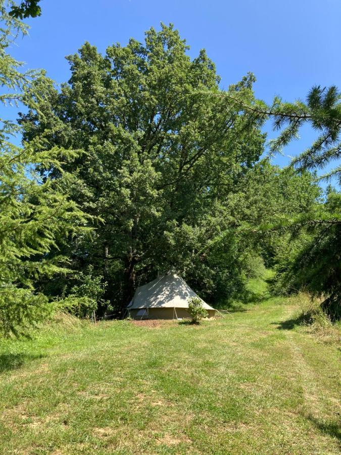 Tente Bivouac Option Bain Chauffee Au Bois Idrac-Respailles 外观 照片